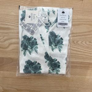 KQ Geeen rose print panda pants NWT